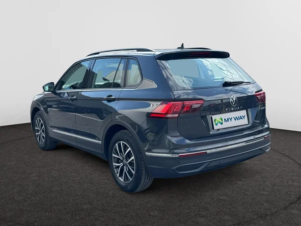 VOLKSWAGEN Tiguan eHybrid (PHEV) (2022) — foto 16 van 22