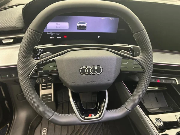 AUDI Q3 Sportback e-hybrid (PHEV) (2026) — foto 4 van 24