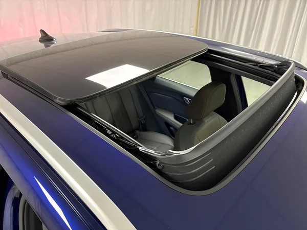 AUDI Q4 e-tron (2024) — foto 3 van 13
