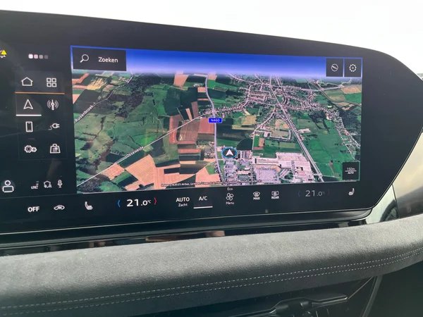 AUDI A6 Avant e-tron (2025) — foto 13 van 24