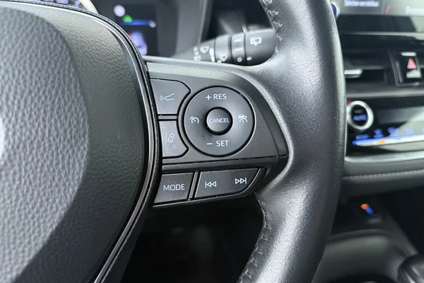 Toyota Corolla SW Hybrid (HEV) (2022) — foto 7 van 21