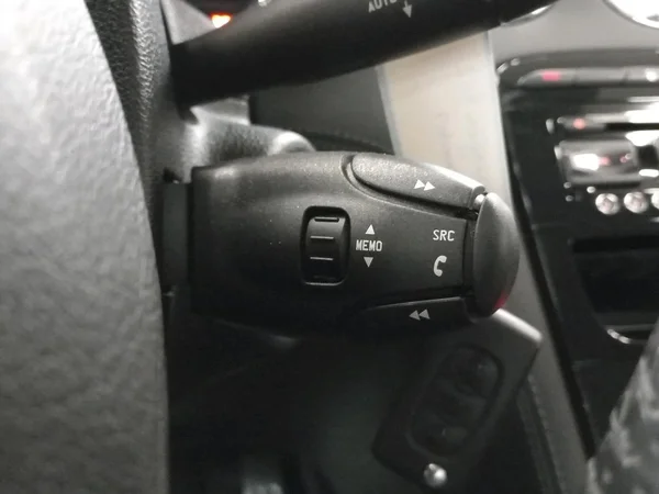 Peugeot RCZ (2014) — foto 11 van 24