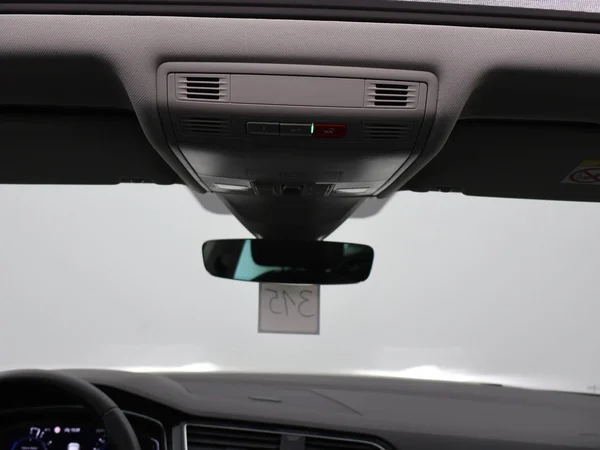 VOLKSWAGEN Tiguan eHybrid (PHEV) (2023) — foto 20 van 33