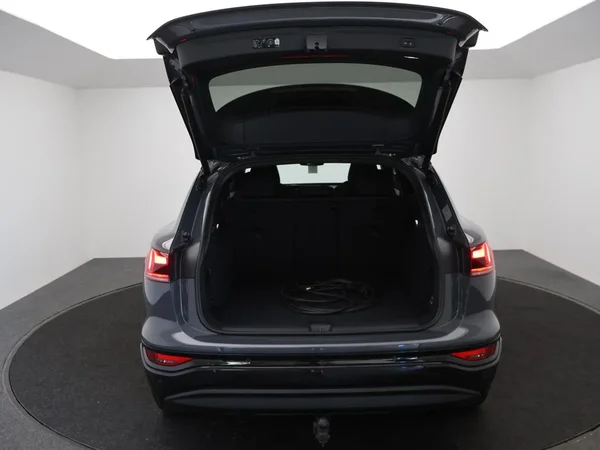 Audi Q6 e-tron (2025) — foto 24 van 25