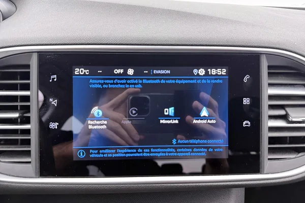 Peugeot 308 (2020) — foto 9 van 35