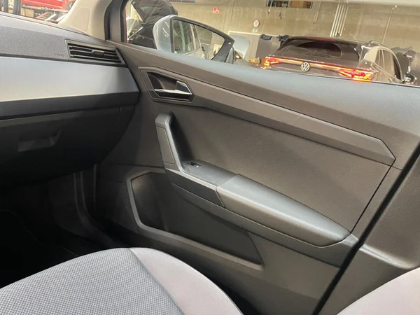 SEAT Arona (2018) — foto 9 van 24