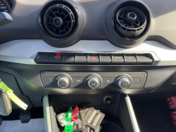 AUDI Q2 (2017) — foto 8 van 21