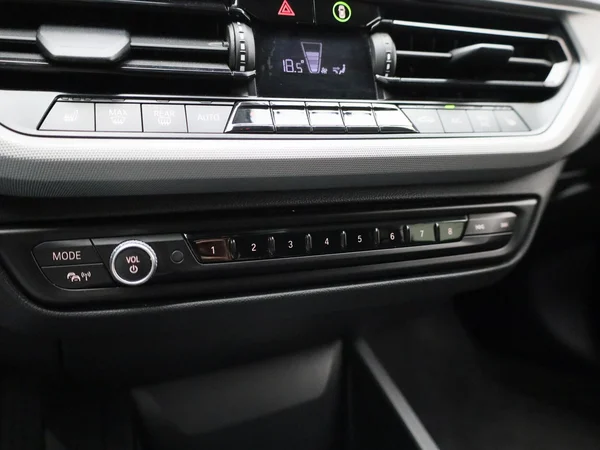 BMW 1 Reeks (2021) — foto 18 van 41