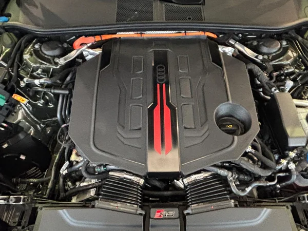 AUDI RS 5 PHEV (2026) — foto 21 van 24