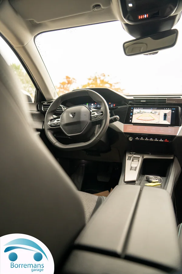 Peugeot 308 (2023) — foto 20 van 60