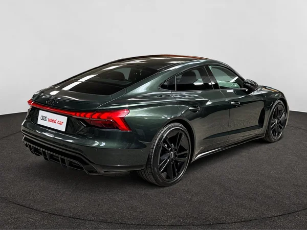 AUDI E-tron GT (2023) — foto 18 van 23