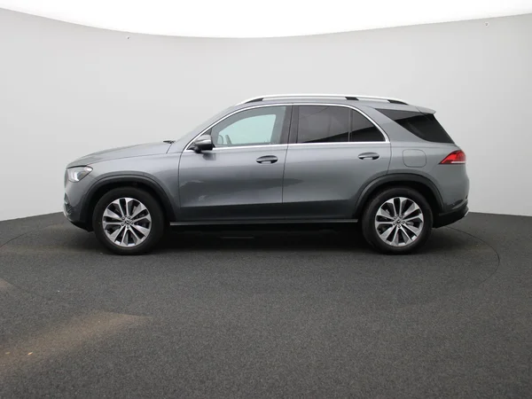 Mercedes-Benz GLE (2022) — foto 34 van 45