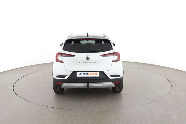 Renault Captur (2022) — foto 11 van 16