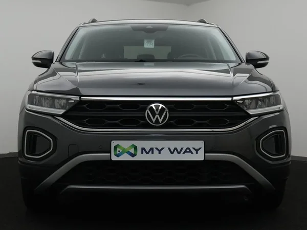Volkswagen T-Roc (2022) — foto 12 van 28