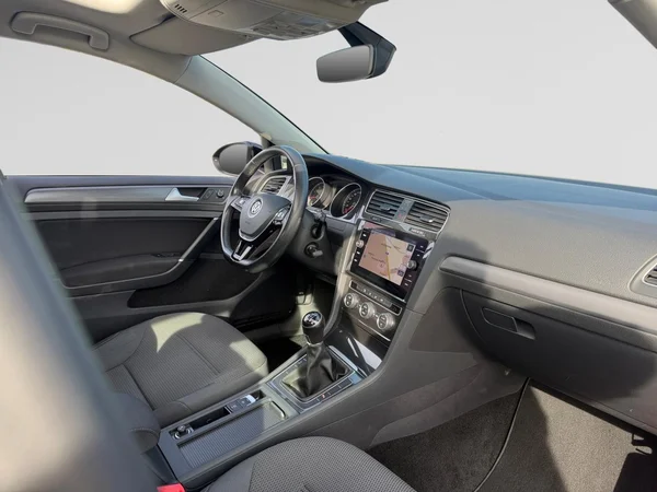 VOLKSWAGEN Golf VII (2019) — foto 13 van 19