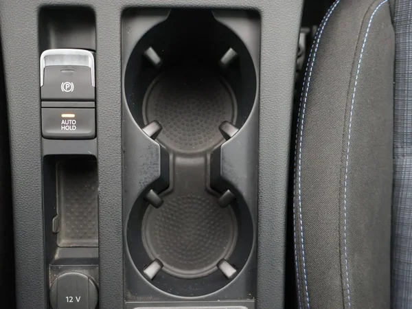 Volkswagen Passat (2022) — foto 13 van 30