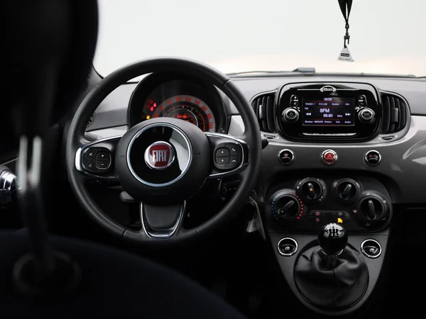 Fiat 500 (2021) — foto 34 van 36