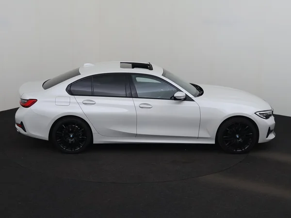 BMW 3-SERIE (2021) — foto 25 van 29