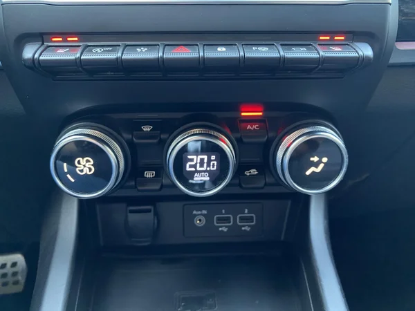 Renault Arkana (2022) — foto 11 van 22
