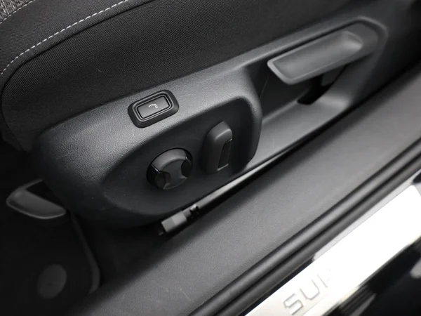 SKODA Superb SW (2024) — foto 8 van 23