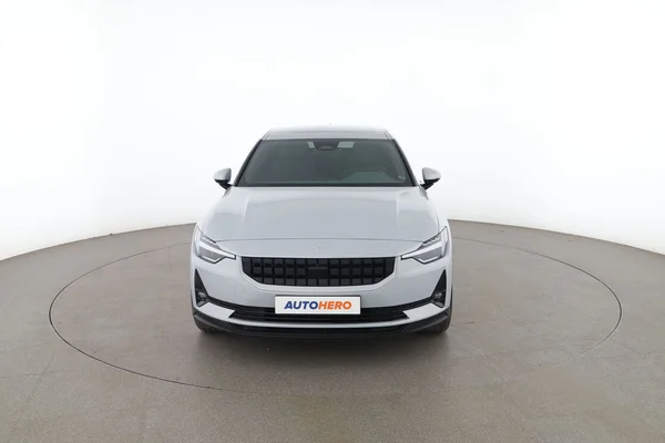 Polestar 2 (2022) — foto 15 van 16