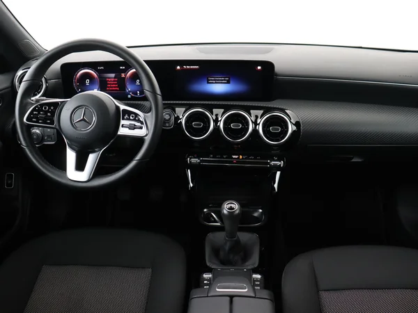 MERCEDES CLA 180 (2020) — foto 27 van 27