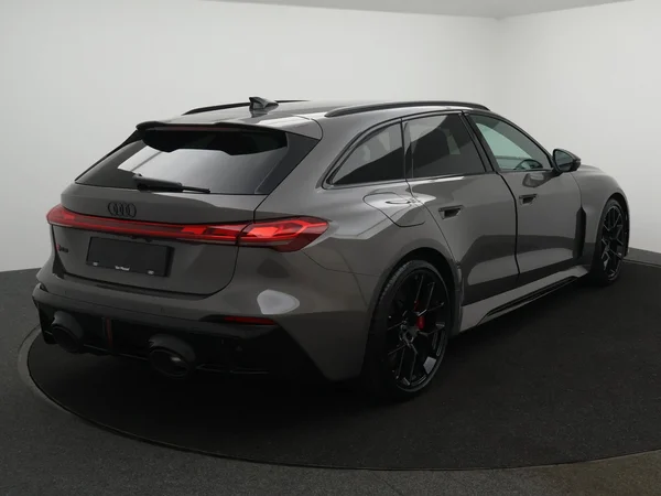 AUDI RS 5 Avant PHEV (2026) — foto 12 van 29