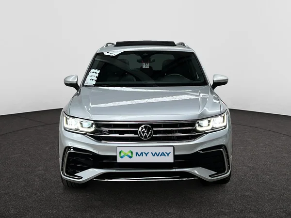 VOLKSWAGEN Tiguan (2023) — foto 14 van 20