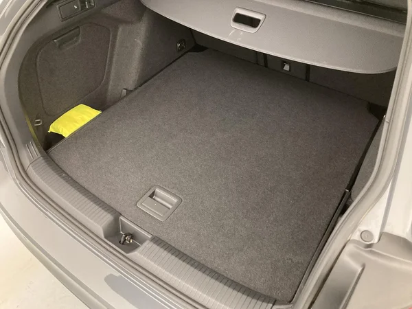 VOLKSWAGEN Golf VIII SW (2024) — foto 26 van 36