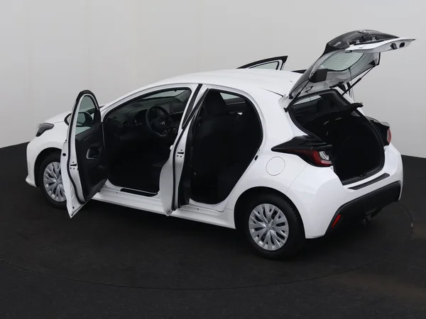 TOYOTA Yaris (2023) — foto 24 van 25