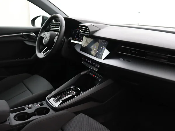 AUDI A3 Sportback (2025) — foto 12 van 18