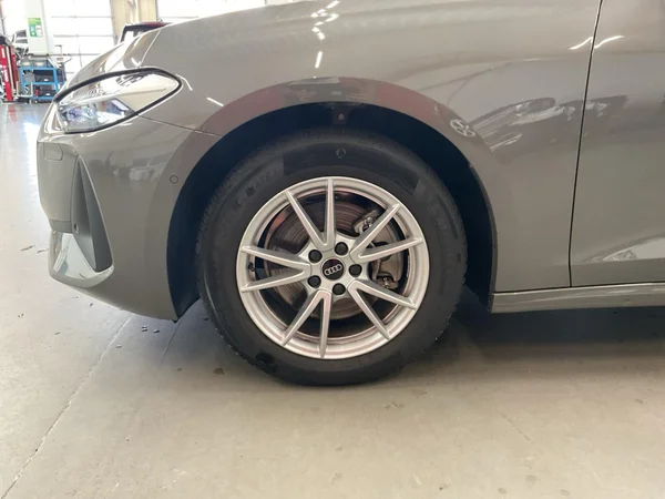 AUDI A5 Avant (2025) — foto 16 van 24