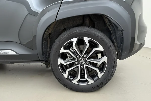 Toyota Yaris Cross Hybrid (HEV) (2025) — foto 14 van 17