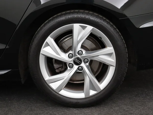 AUDI A4 (2024) — foto 7 van 29