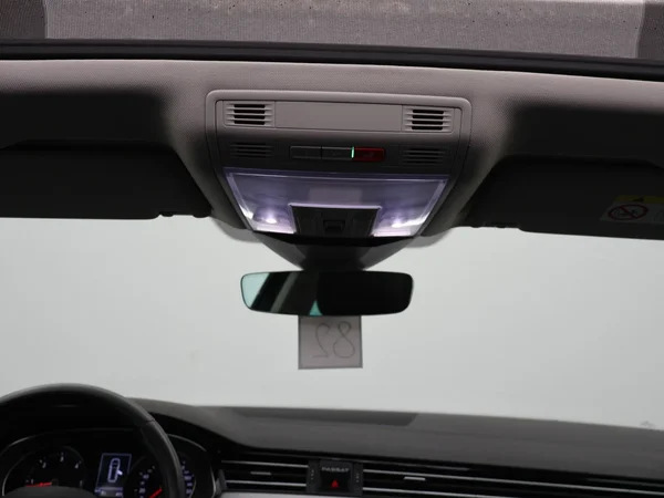Volkswagen Passat (2020) — foto 8 van 33