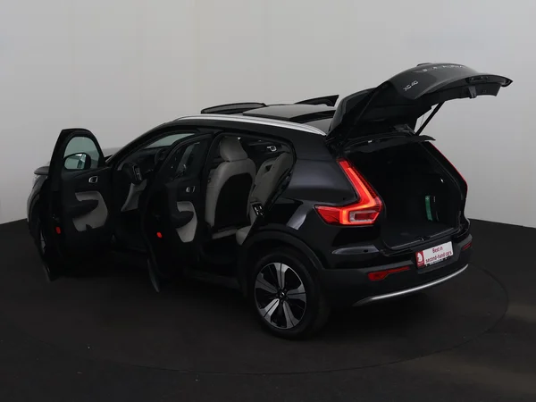 VOLVO XC40 (2022) — foto 33 van 34