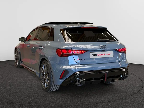 AUDI RS3 Sportback (2025) — foto 18 van 24