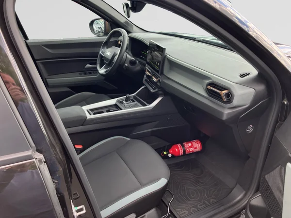 DACIA Bigster Hybrid (HEV) (2025) — foto 23 van 25
