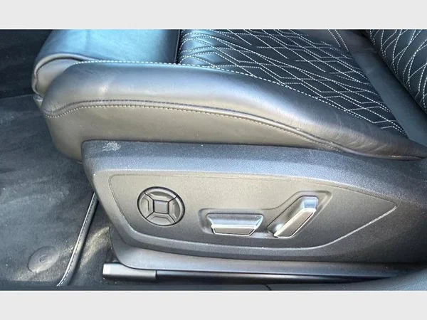 Audi S6 Avant (2022) — foto 21 van 31