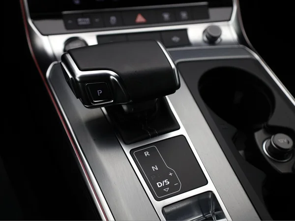 AUDI A6 SW PHEV (2022) — foto 11 van 25