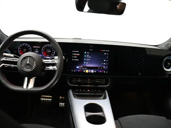 Mercedes-Benz CLA (2026) — foto 17 van 30