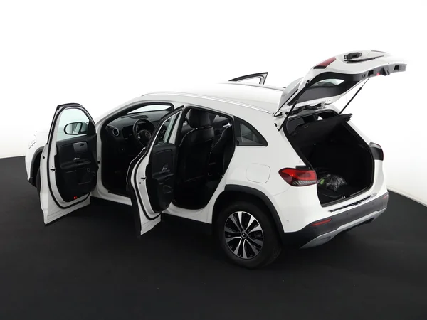 MERCEDES GLA 250 (2022) — foto 30 van 31