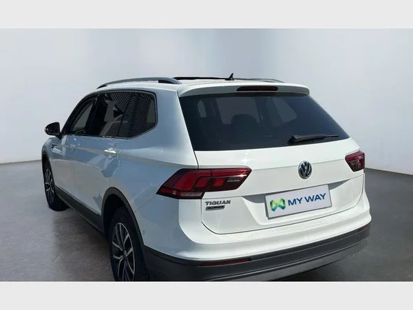 Volkswagen Tiguan Allspace (2021) — foto 18 van 21