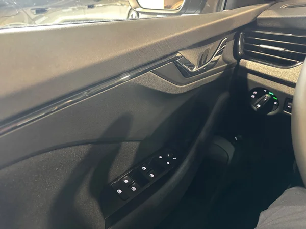 SKODA Kamiq (2026) — foto 3 van 24