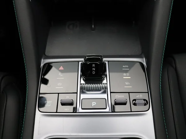 BYD SEAL U (2025) — foto 9 van 33