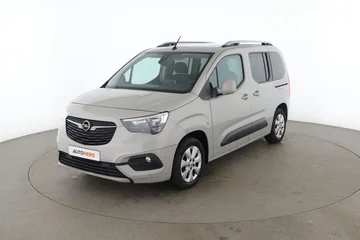 Opel Combo cf4ec749-ef8f-490b-87c3-1c0625fffa31