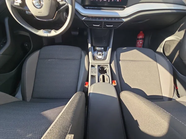 SKODA Octavia (2023) — foto 5 van 24