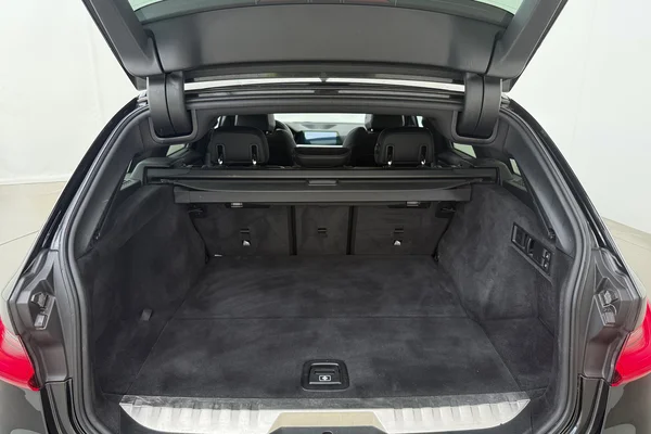 BMW 3 SW PHEV (G21) (2021) — foto 28 van 32