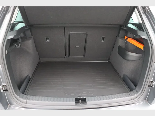 SKODA Karoq (2022) — foto 15 van 26