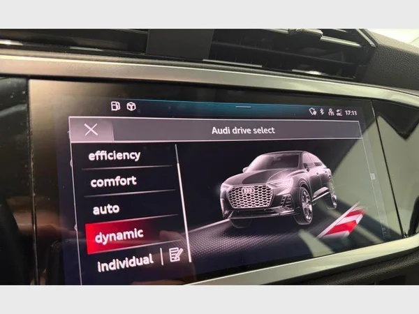 Audi Q3 Sportback (2022) — foto 13 van 27